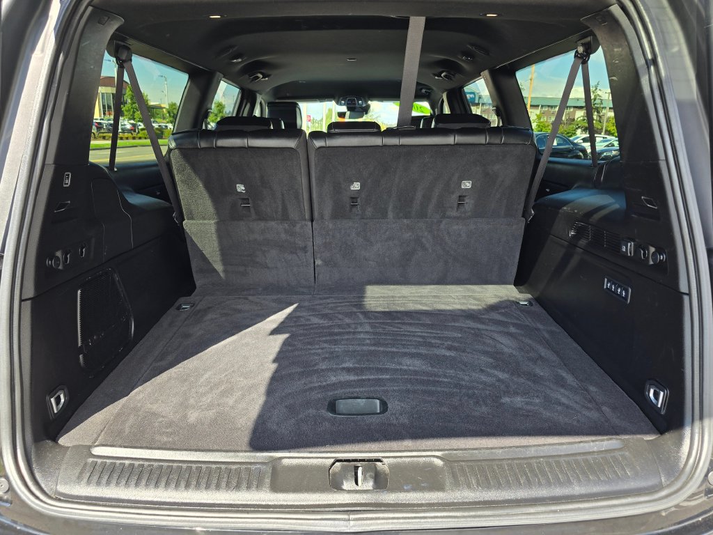 Used 2024 Jeep Wagoneer L Series II AWD/4WD image 15