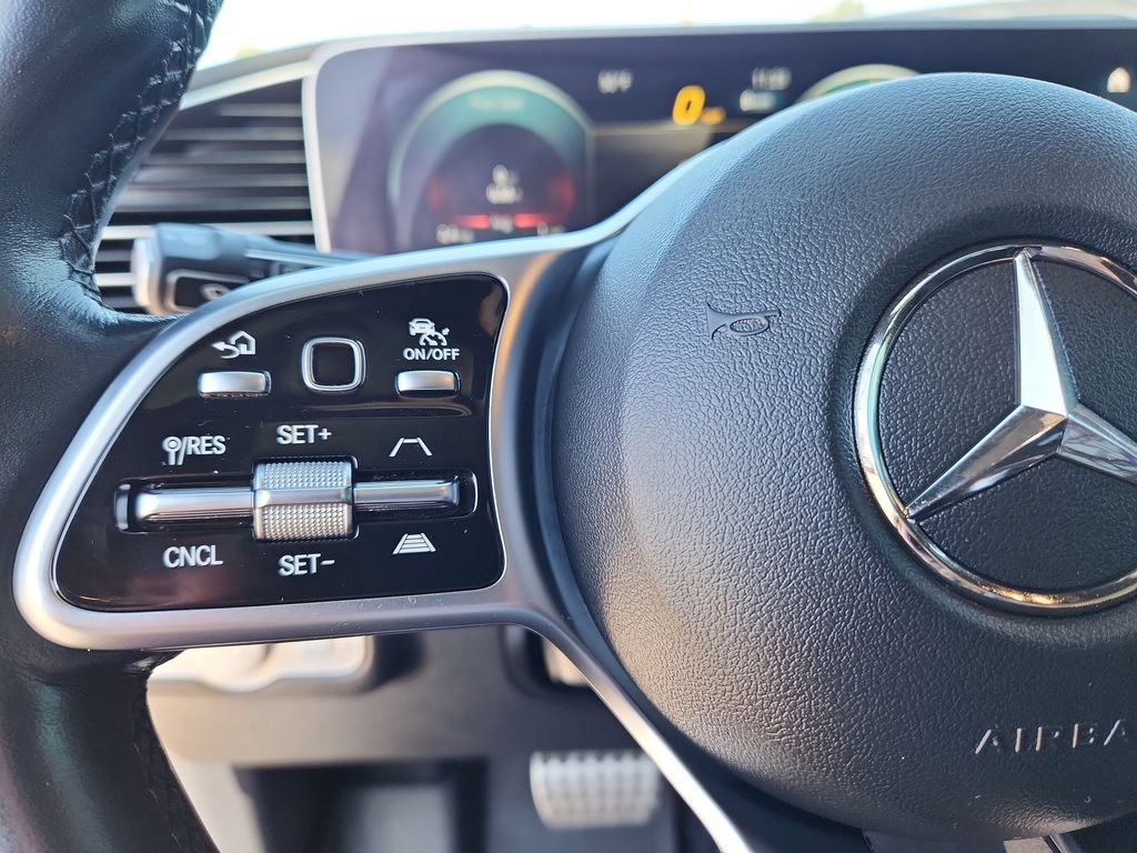 Used 2023 Mercedes-Benz GLS 450 4MATIC image 18