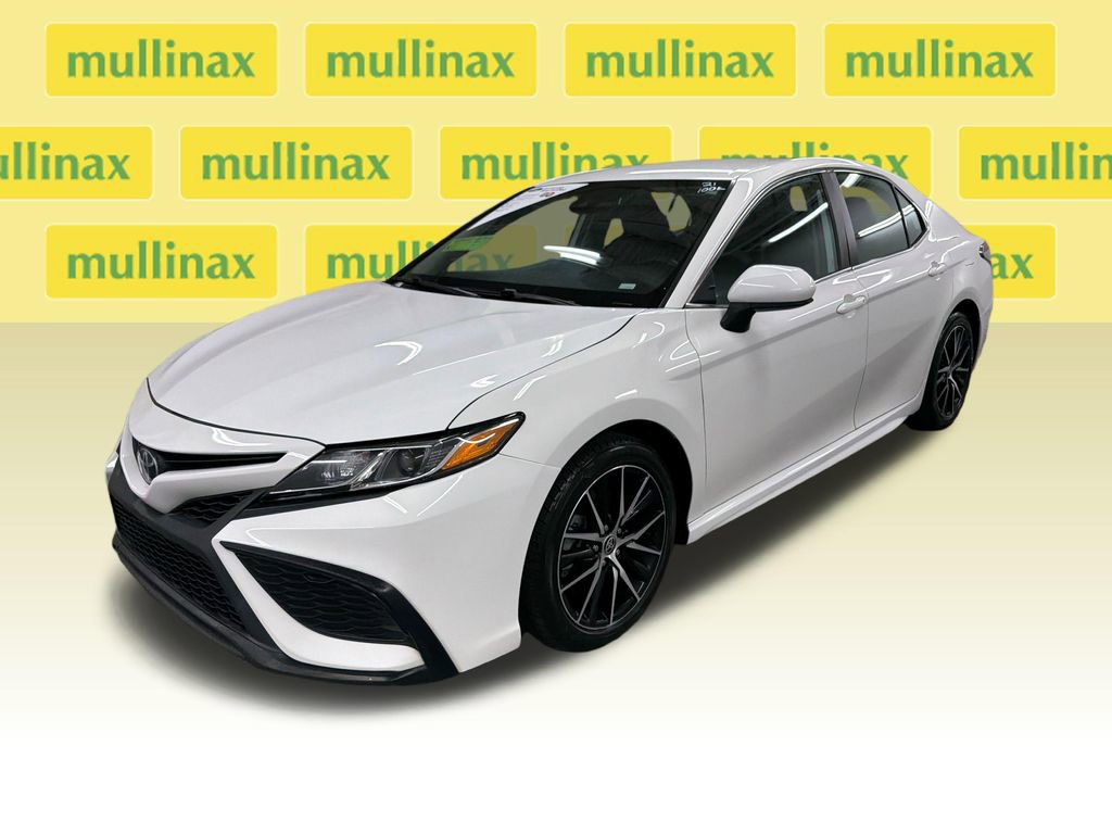 Used 2021 Toyota Camry SE FWD image 14