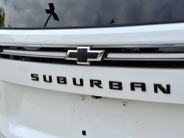 Used 2024 Chevrolet Suburban RST w/ Luxury Package AWD/4WD image 29