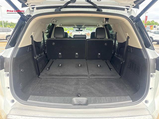 Certified 2025 Nissan Pathfinder SL AWD/4WD image 8