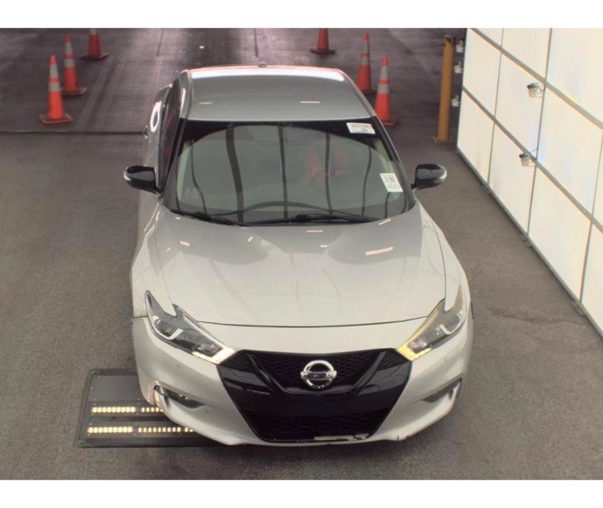 Used 2017 Nissan Maxima SR w/ Midnight Edition FWD image 2