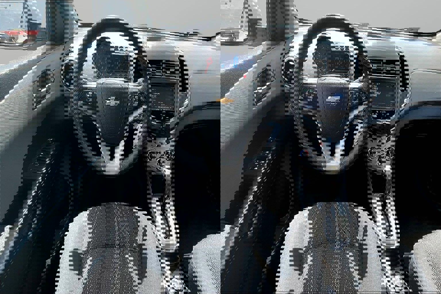 Used 2016 Chevrolet Sonic LT image 5