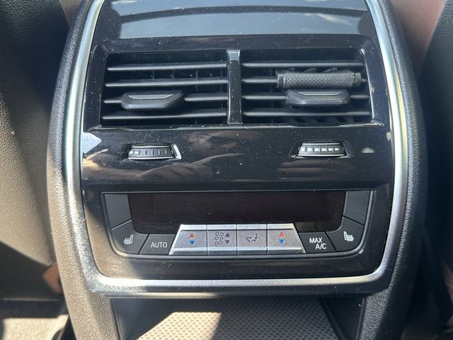 Used 2024 BMW X7 xDrive40i w/ M Sport Package image 11