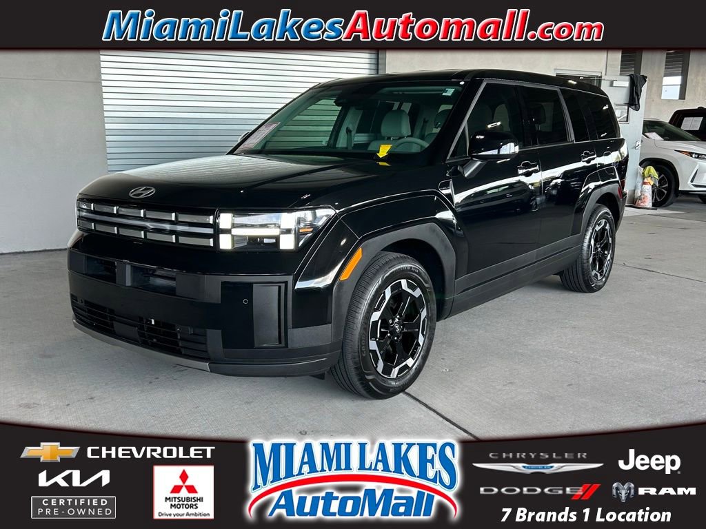 Used 2025 Hyundai Santa Fe SE image 1