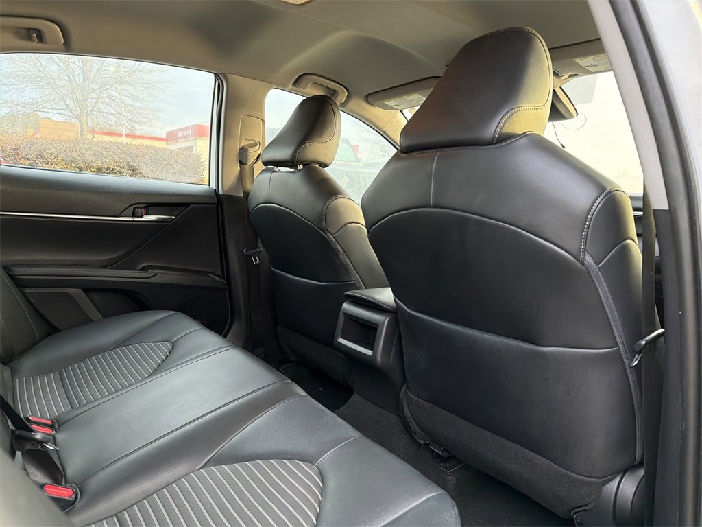 Used 2022 Toyota Camry SE image 23