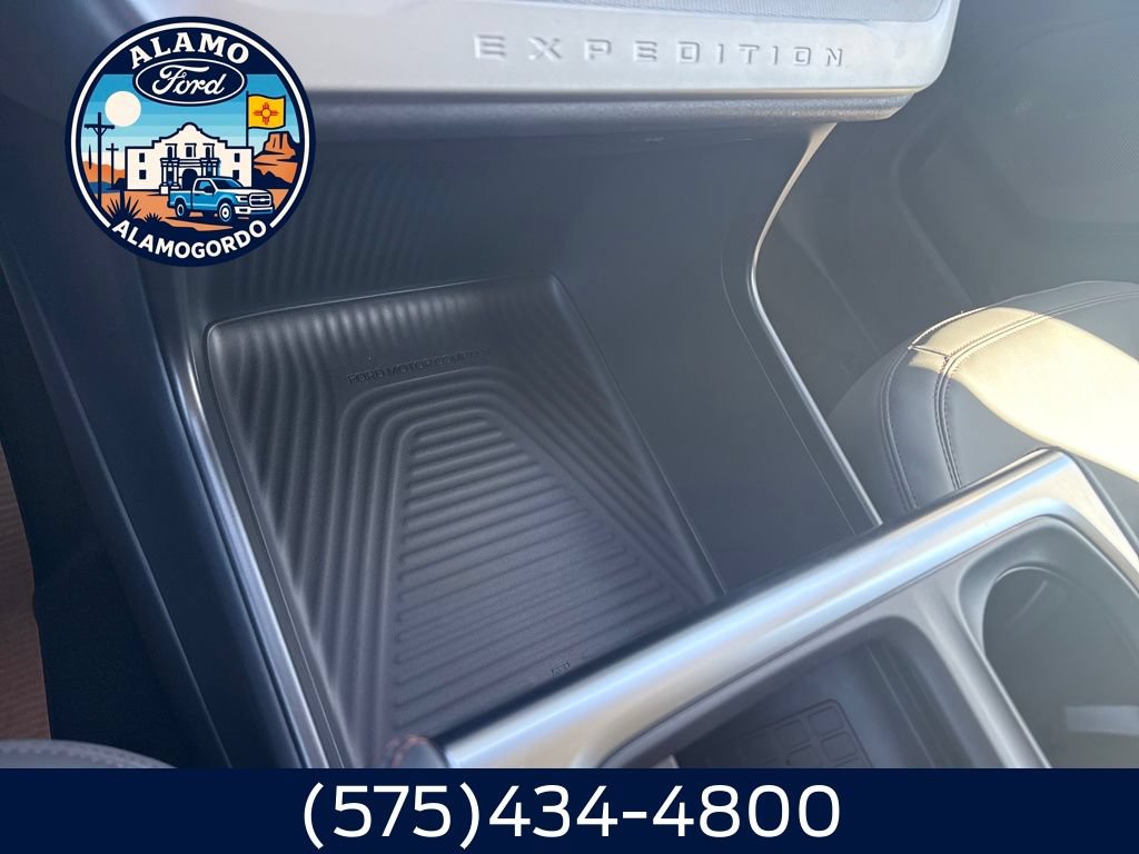 New 2025 Ford Expedition Active AWD/4WD image 10