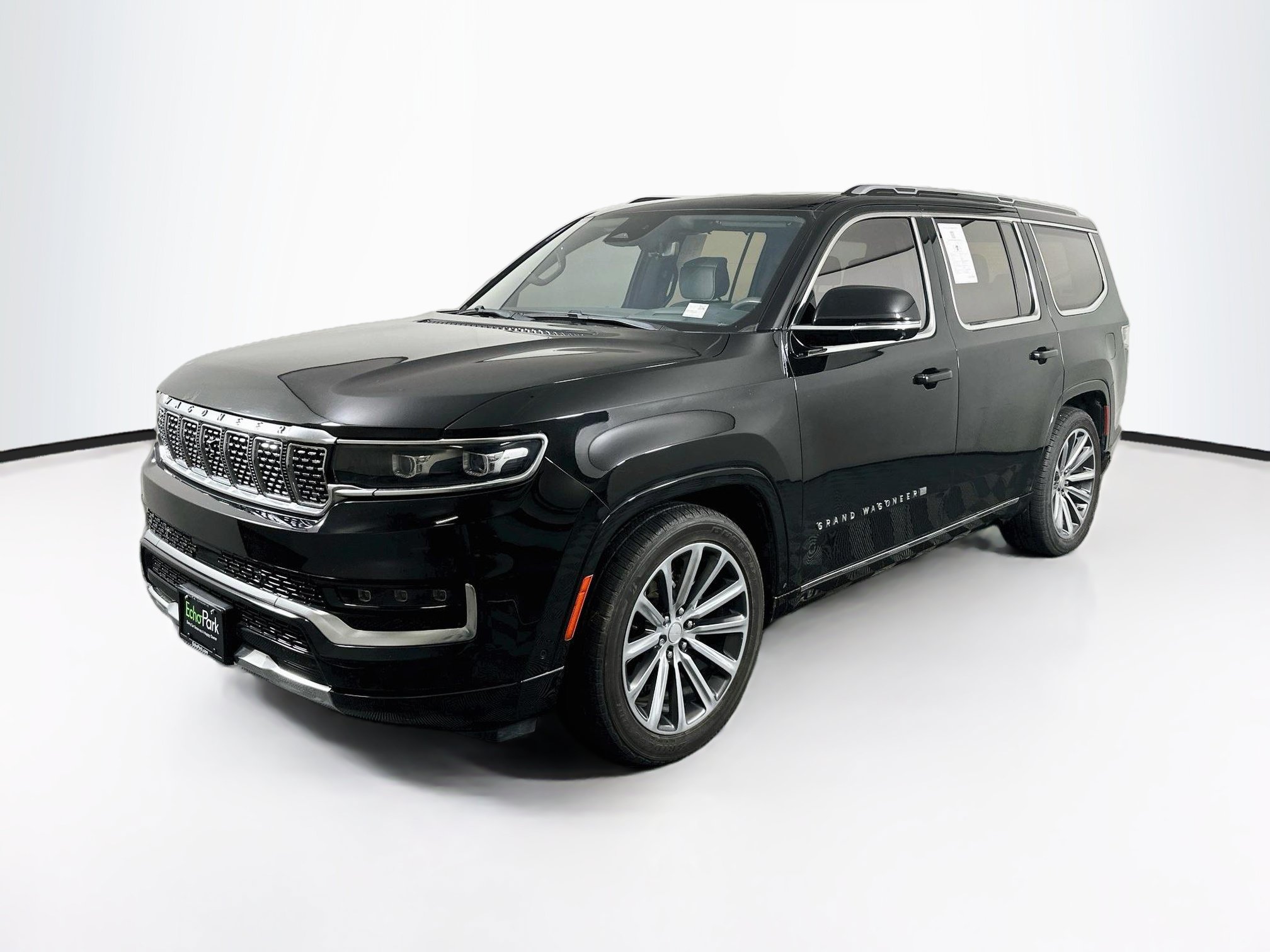 Used 2022 Jeep Grand Wagoneer Series II w/ Premium Group II AWD/4WD image 3