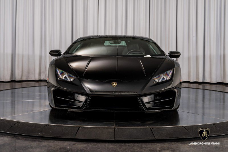 Used 2018 Lamborghini Huracan LP 580-2 image 3
