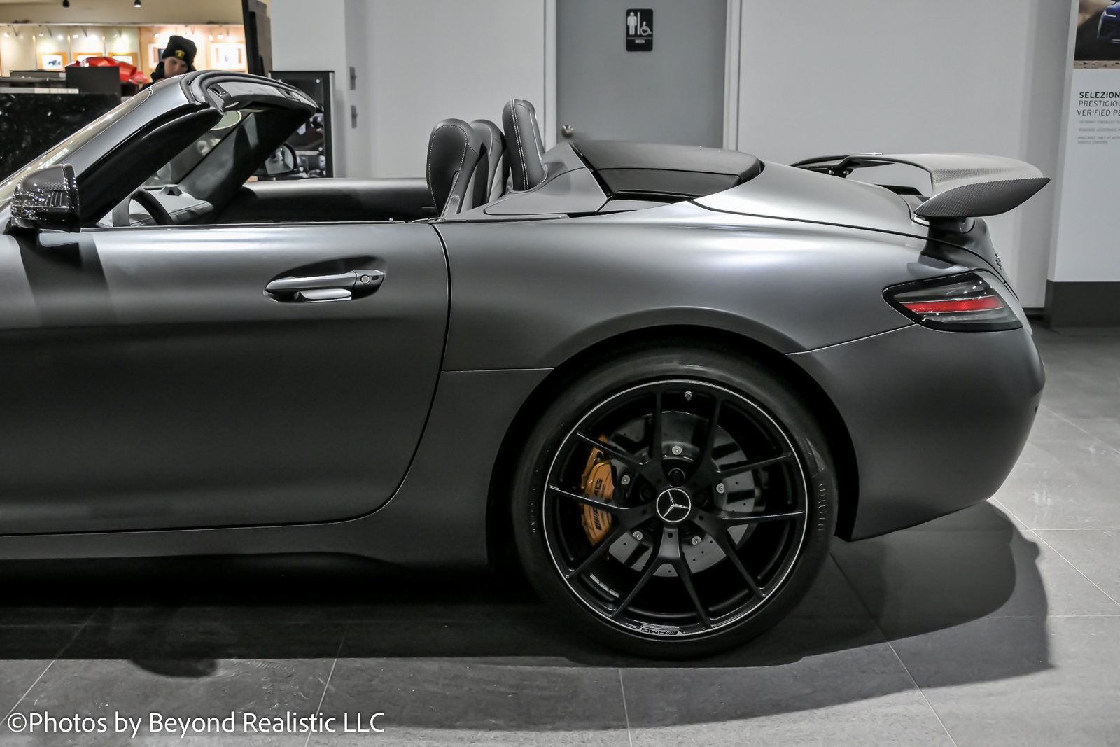 Used 2015 Mercedes-Benz SLS AMG GT Final Edition image 10