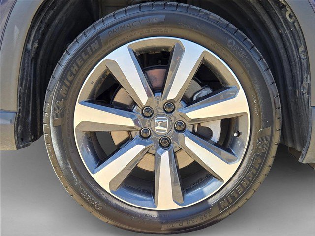 Used 2024 Honda Pilot Touring image 23