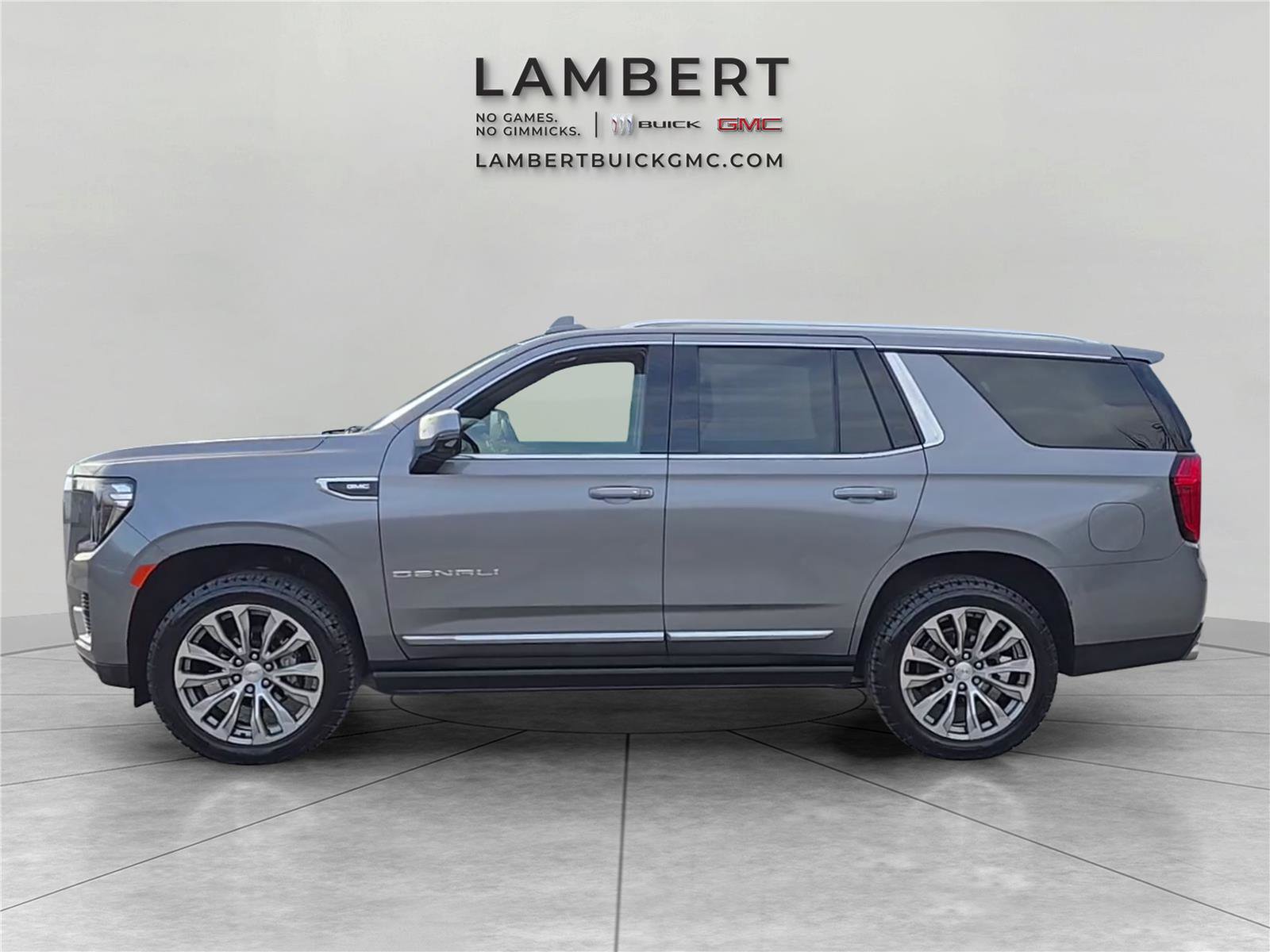 Used 2021 GMC Yukon Denali w/ Denali Ultimate Package image 2