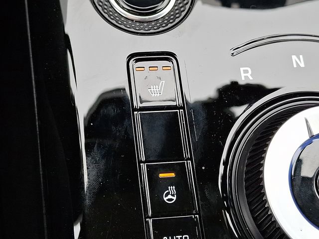Certified 2025 Kia Niro EX w/ EX Cold Weather Package image 23