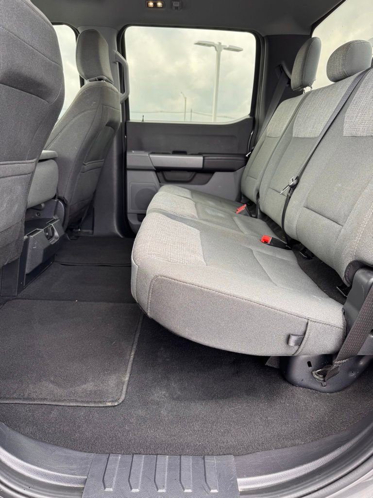 Used 2025 Ford F250 XLT image 14