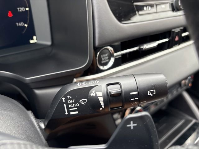 Used 2025 Mitsubishi Outlander SEL image 23