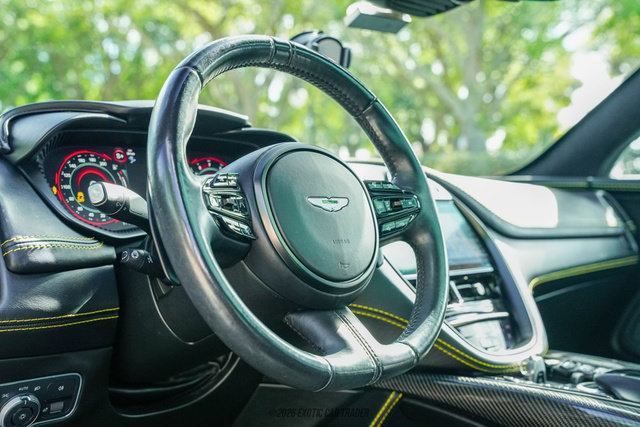 Used 2021 Aston Martin DBX AWD/4WD image 25