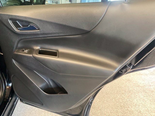 Used 2022 Chevrolet Equinox LT AWD/4WD image 12