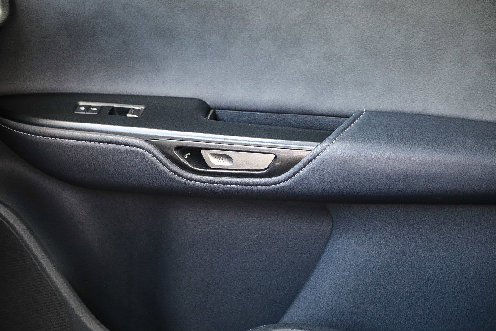 Used 2023 Lexus RZ 450e Premium image 22