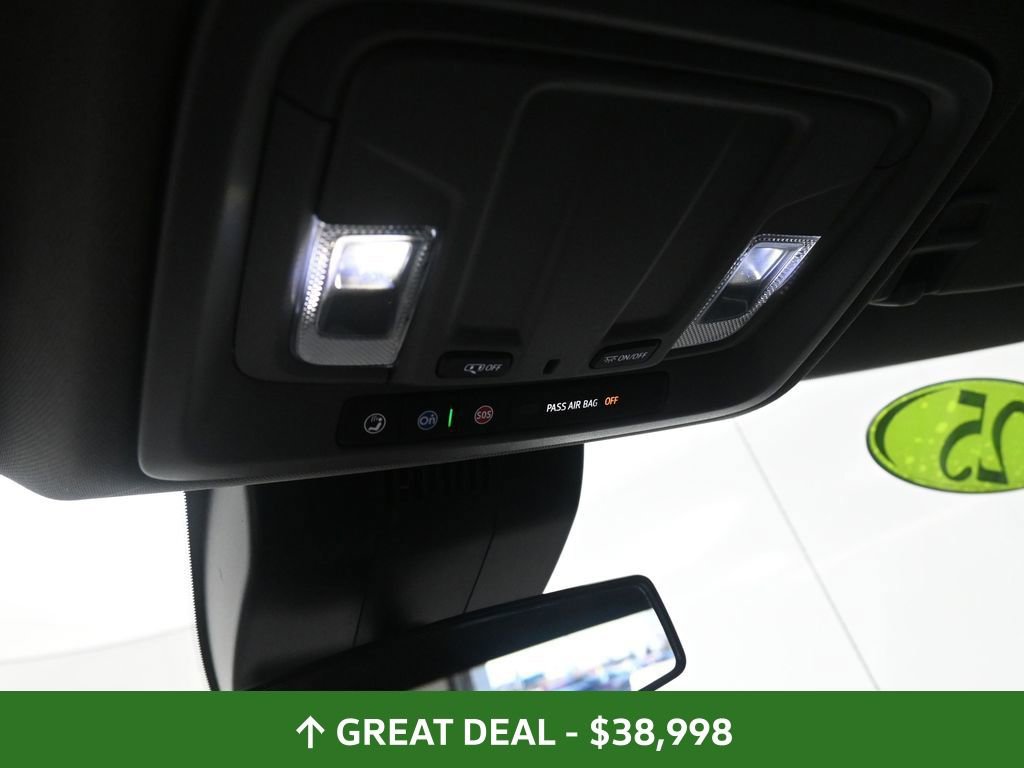 Used 2025 Chevrolet Silverado 1500 LT image 37