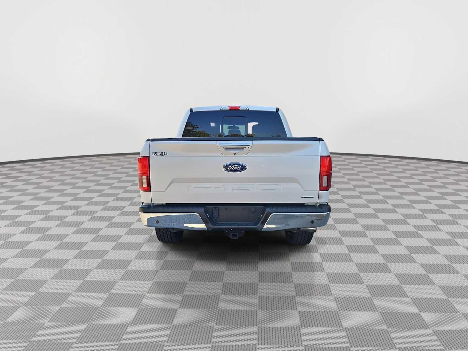 Used 2019 Ford F150 Lariat image 7