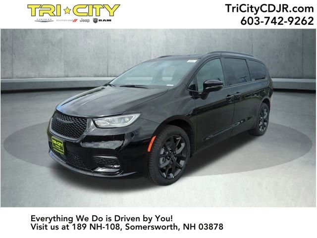 New 2026 Chrysler Pacifica Limited w/ S Appearance Package image 1