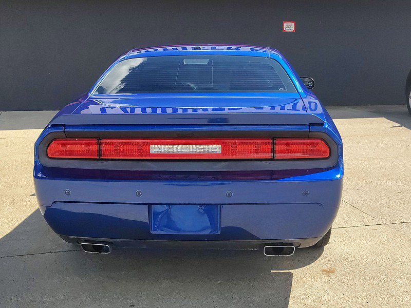 Used 2012 Dodge Challenger R/T RWD image 11