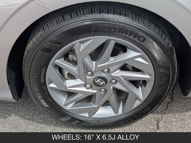 Used 2024 Hyundai Elantra SEL FWD image 30