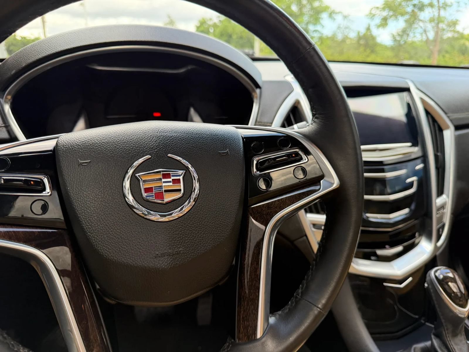 Used 2015 Cadillac SRX Luxury AWD/4WD image 33