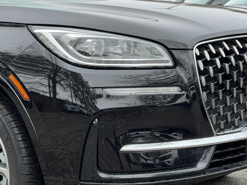 New 2026 Lincoln Corsair Grand Touring AWD/4WD image 2