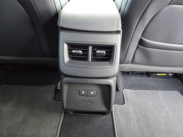 Used 2026 Chevrolet Equinox EV RS w/ Convenience Package II AWD/4WD image 23