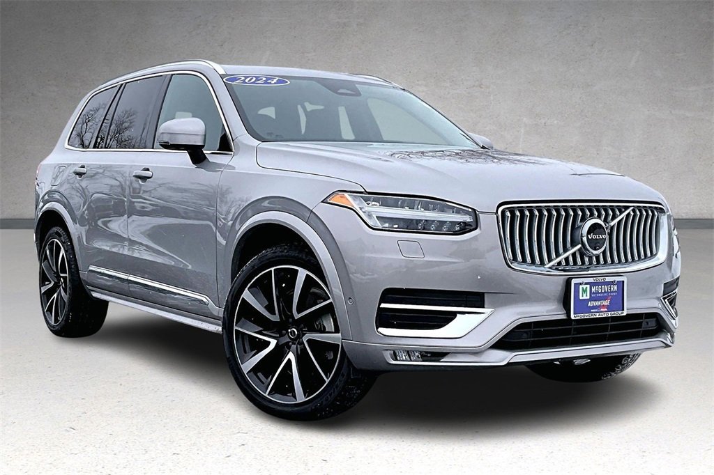 Used 2024 Volvo XC90 B6 Plus w/ Protection Package image 3