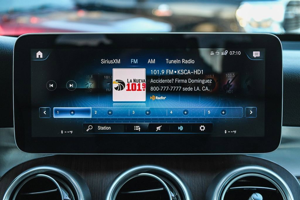 Used 2020 Mercedes-Benz GLC 300 image 15