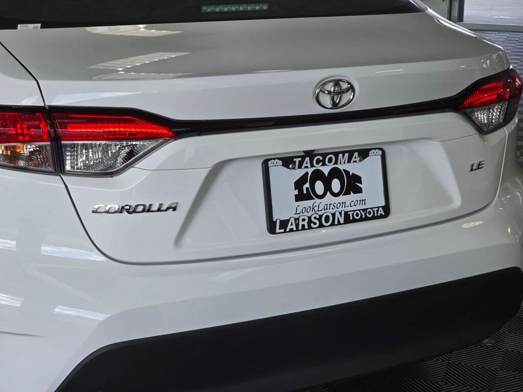 Used 2024 Toyota Corolla LE FWD image 12