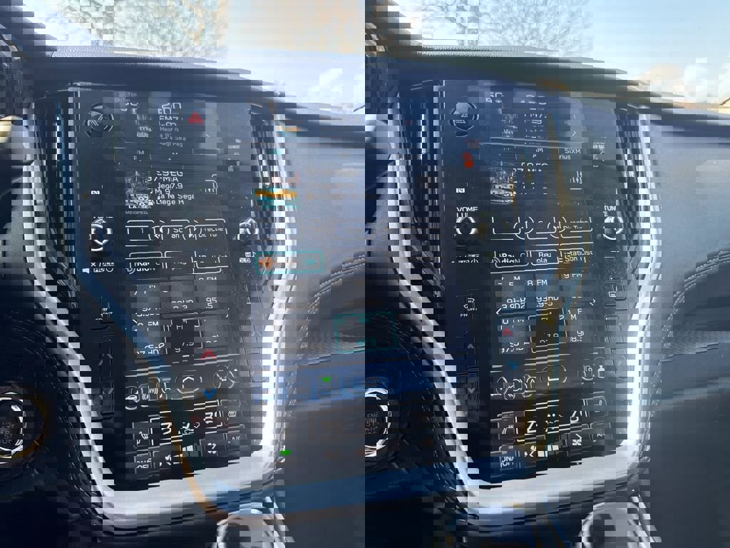 Used 2024 Subaru Outback Premium image 12