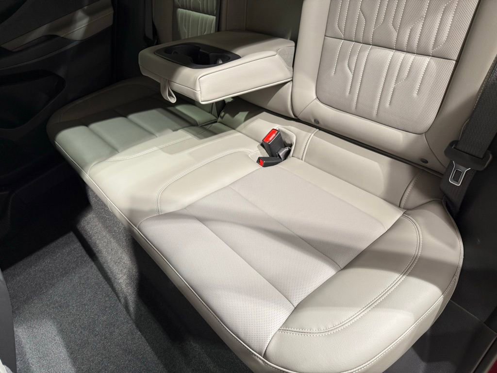 Used 2024 Buick Envista Avenir image 21