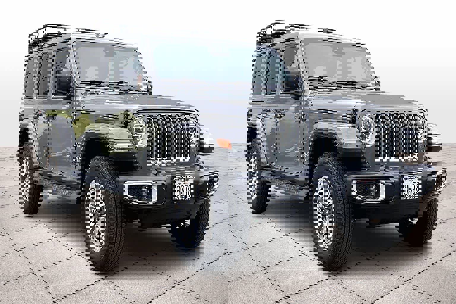 Used 2019 Jeep Wrangler Unlimited Sahara image 2