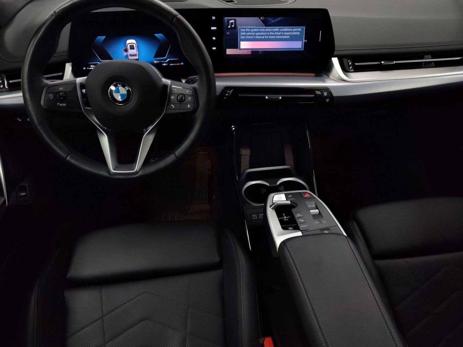 Used 2024 BMW X1 xDrive28i w/ Premium Package image 25