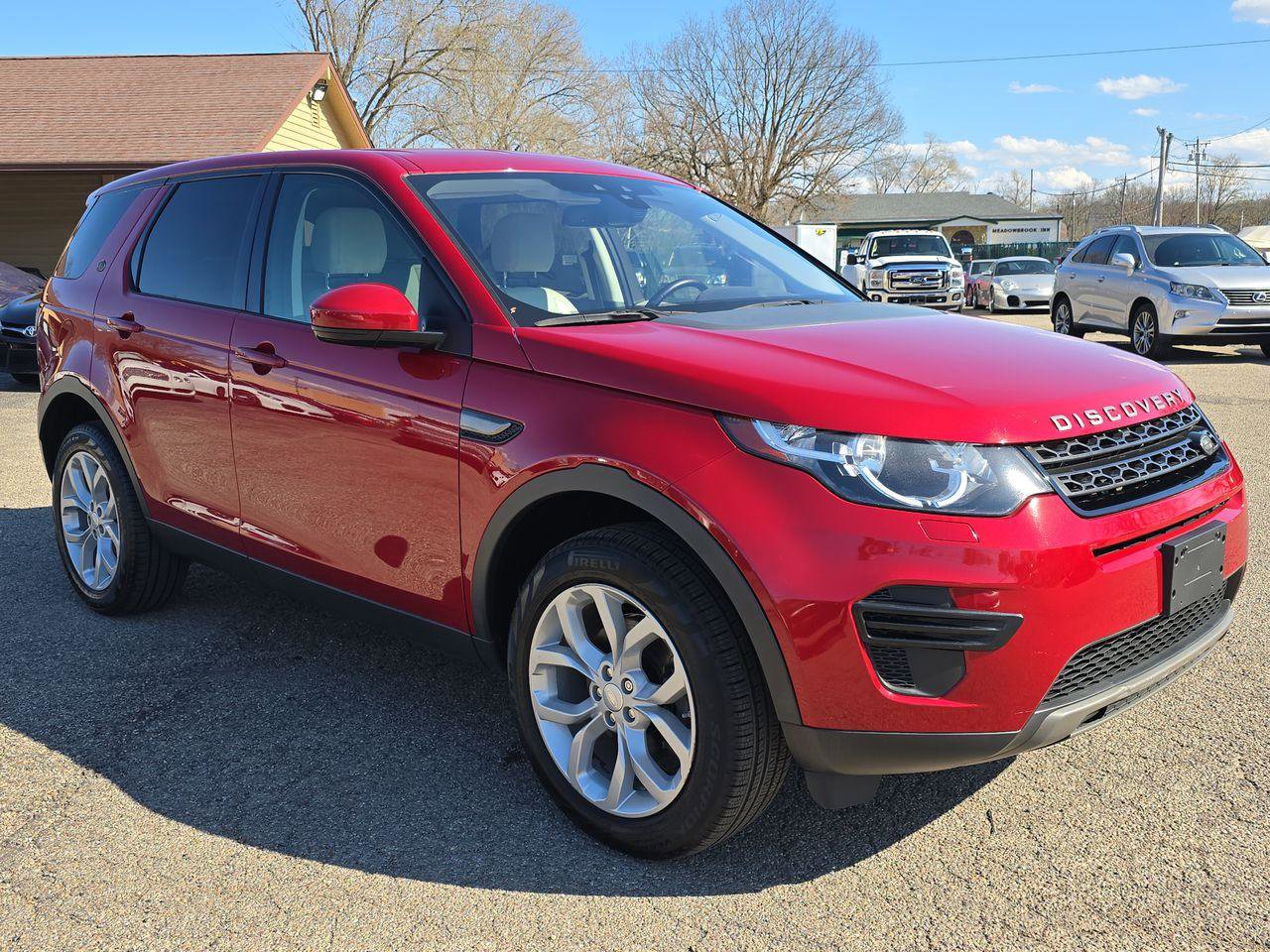 Used 2019 Land Rover Discovery Sport SE image 18