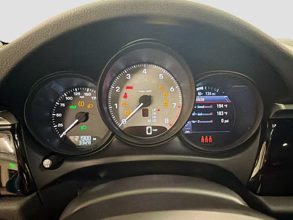 Certified 2022 Porsche Macan S AWD/4WD image 13