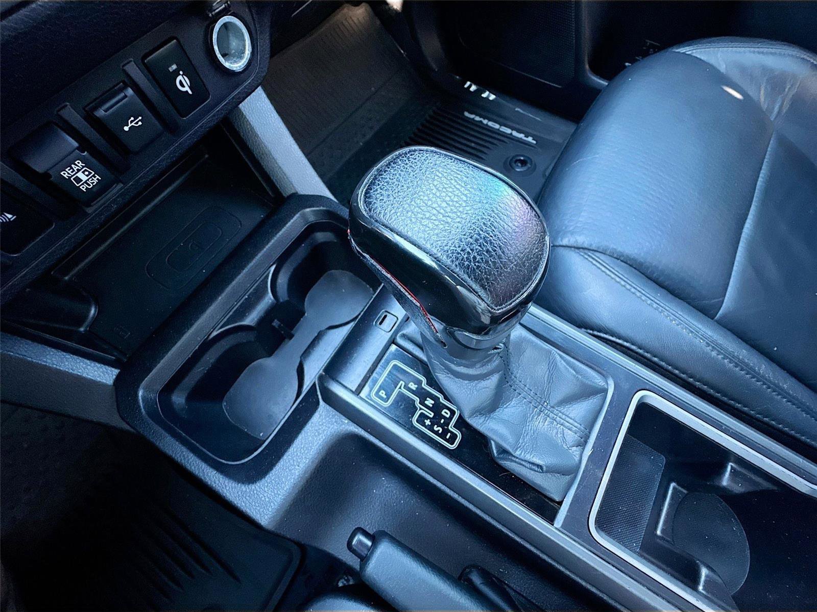 Used 2021 Toyota Tacoma TRD Sport w/ TRD Premium Sport Package image 17