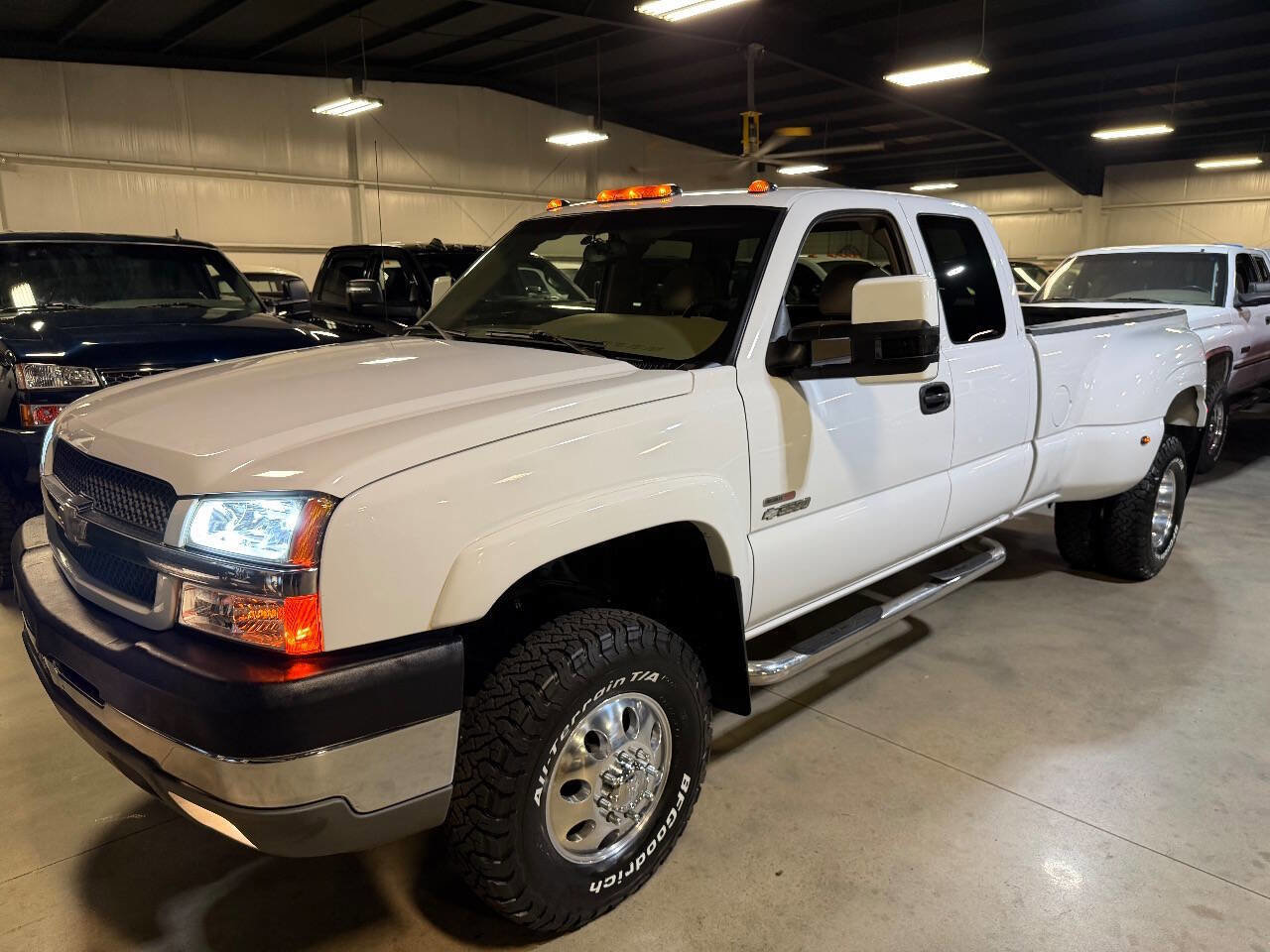 Used 2003 Chevrolet Silverado 3500 LS RWD image 5