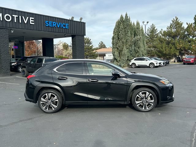 Used 2019 Lexus UX 200 w/ Accessory Package 2 FWD image 2
