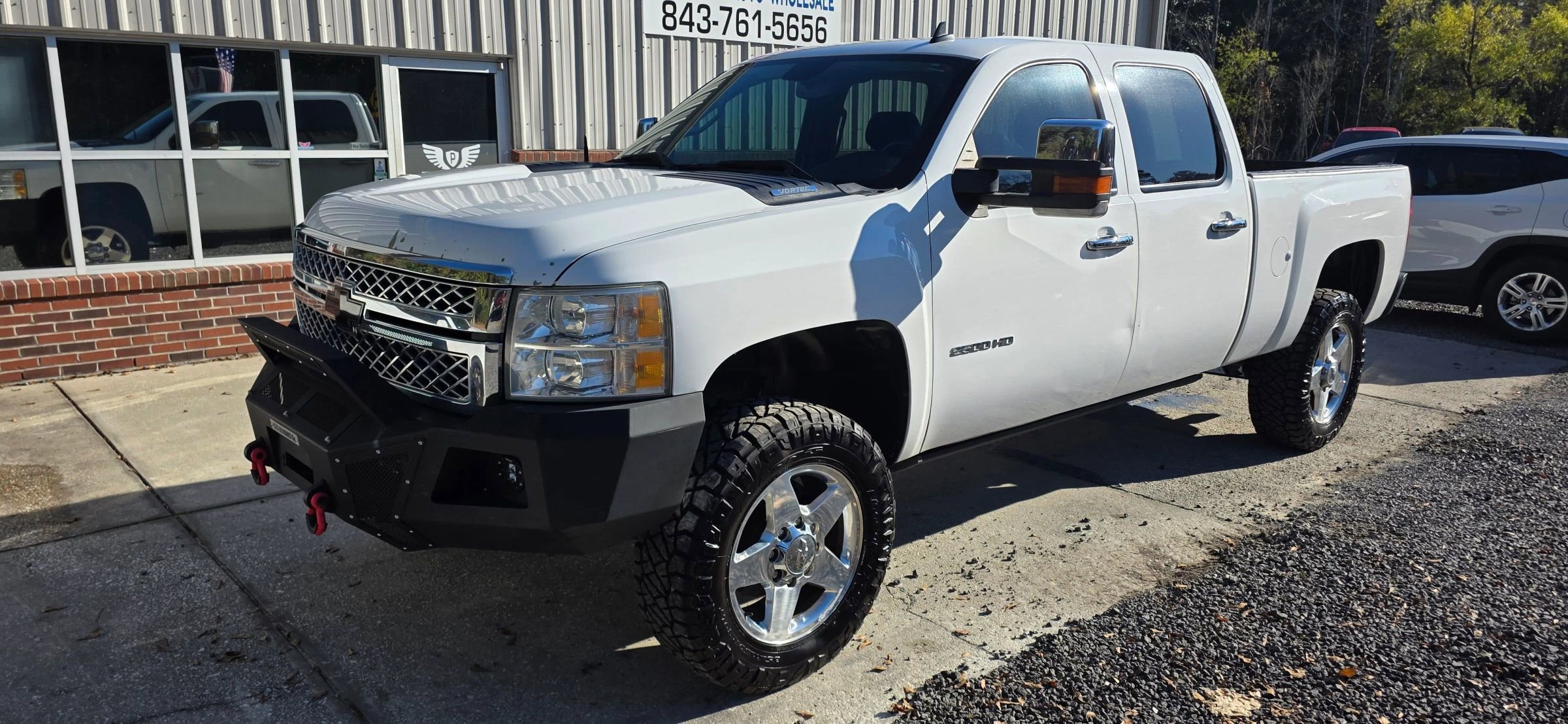 Used 2014 Chevrolet Silverado 2500 LTZ w/ LTZ Plus Package AWD/4WD image 1