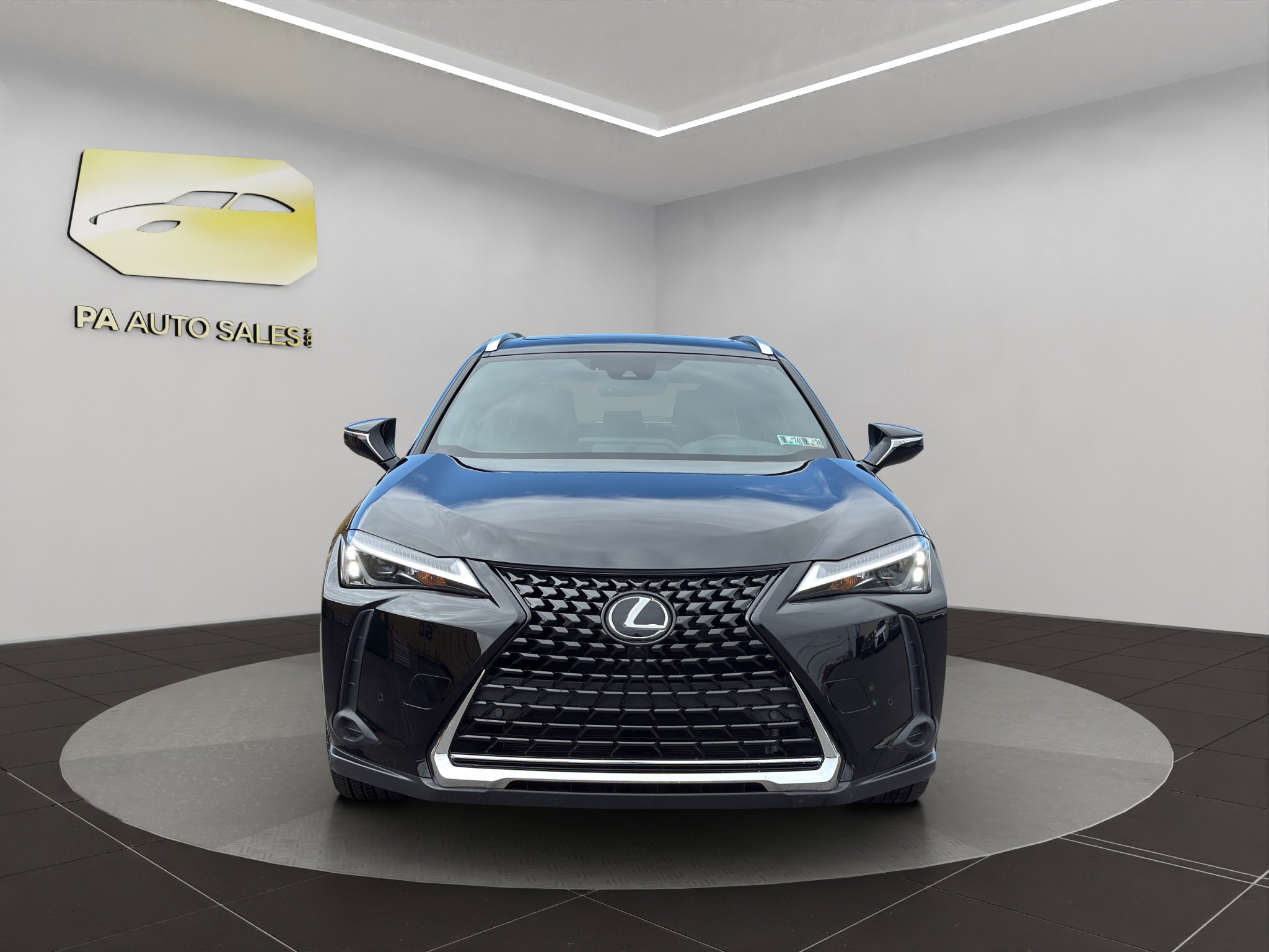 Used 2023 Lexus UX 250h AWD w/ Accessory Package (Z1) image 2