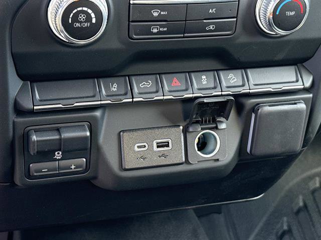 Used 2025 GMC Sierra 2500 Pro image 23