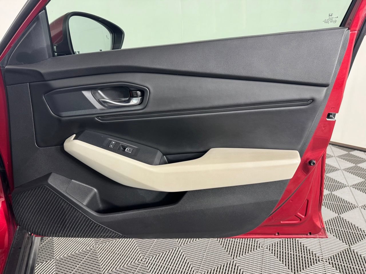 Used 2023 Honda Accord EX image 32