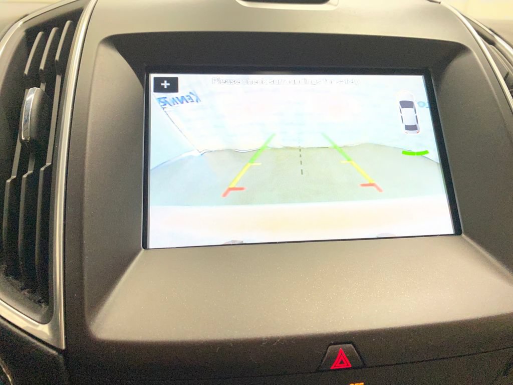 Used 2017 Ford Edge Titanium w/ Equipment Group 301A AWD/4WD image 22
