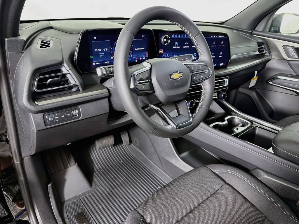 New 2026 Chevrolet Traverse LT w/ Driver Confidence Package AWD/4WD image 9