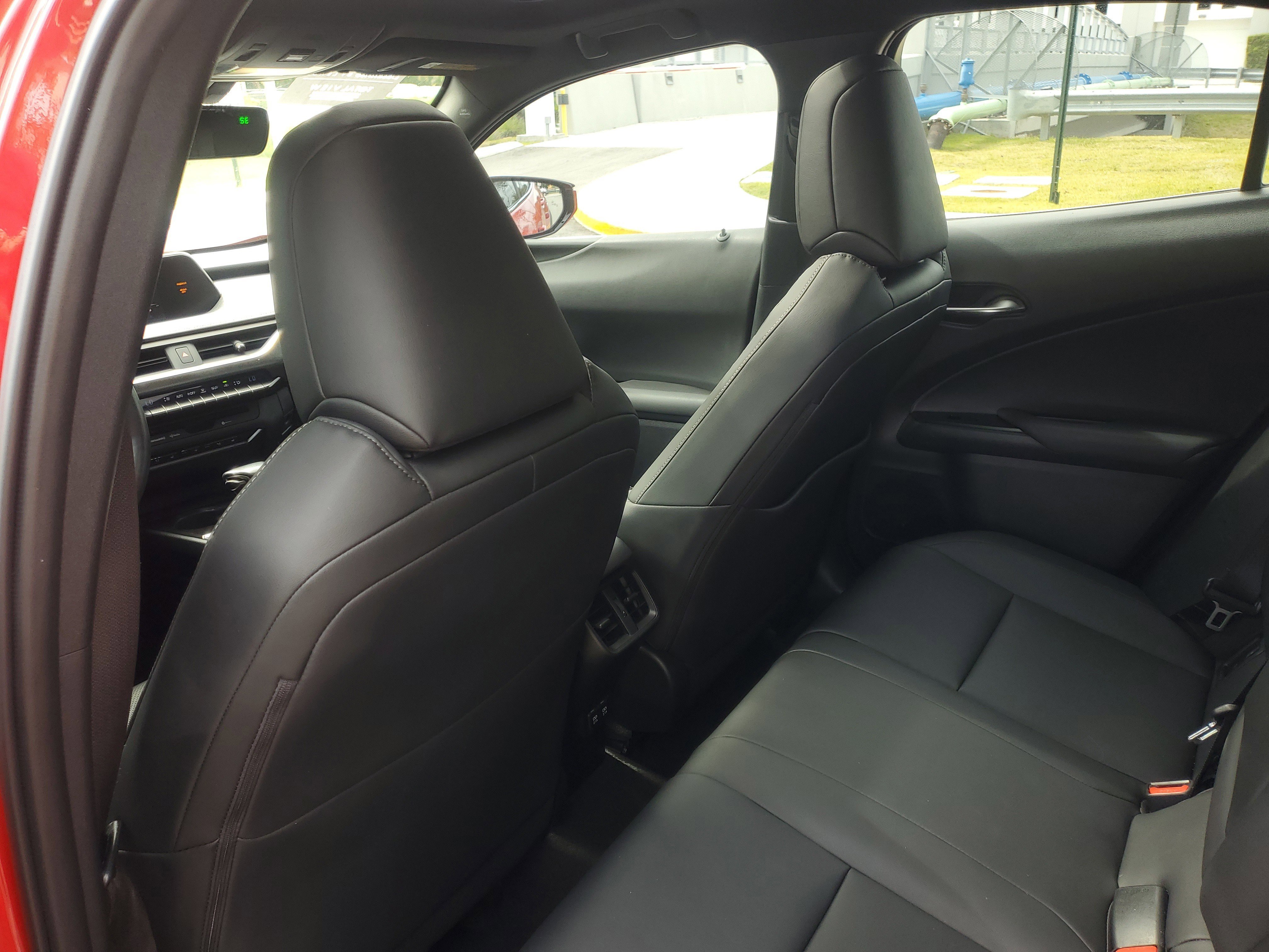 Used 2019 Lexus UX 250h image 12