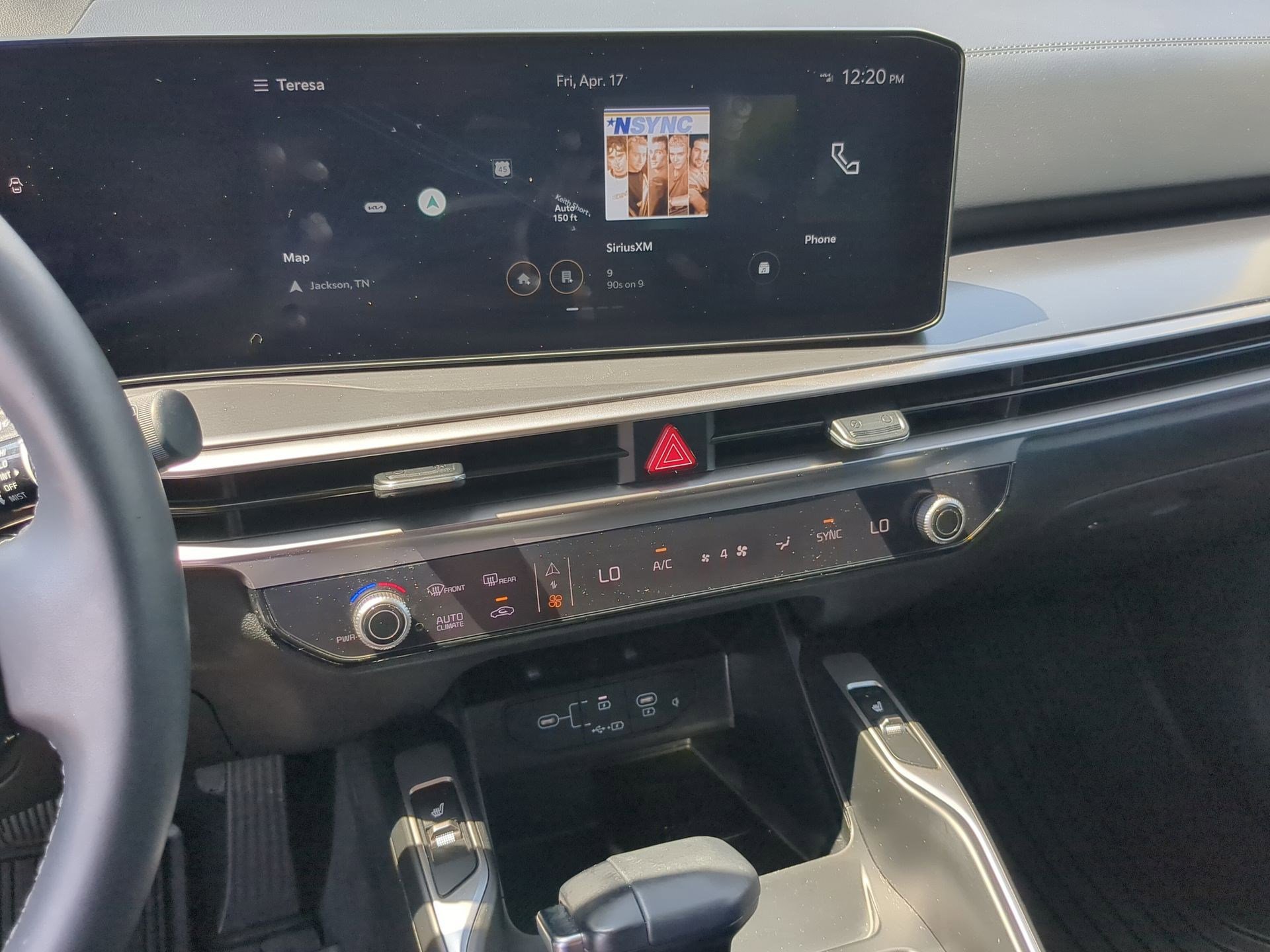 Certified 2025 Kia Sorento EX image 19